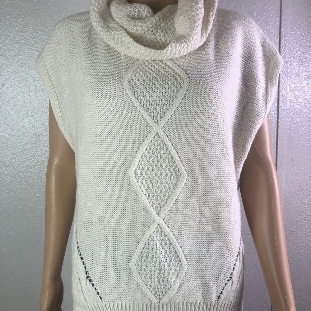 Bishop Young sweater turtle neck size M